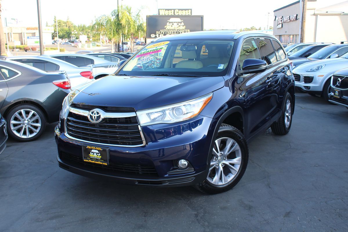 2015 Toyota Highlander XLE photo 44