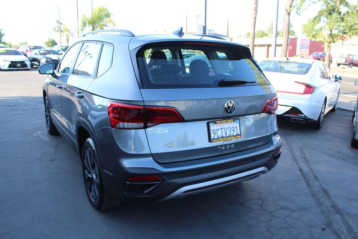 2022 Volkswagen Taos S photo 5