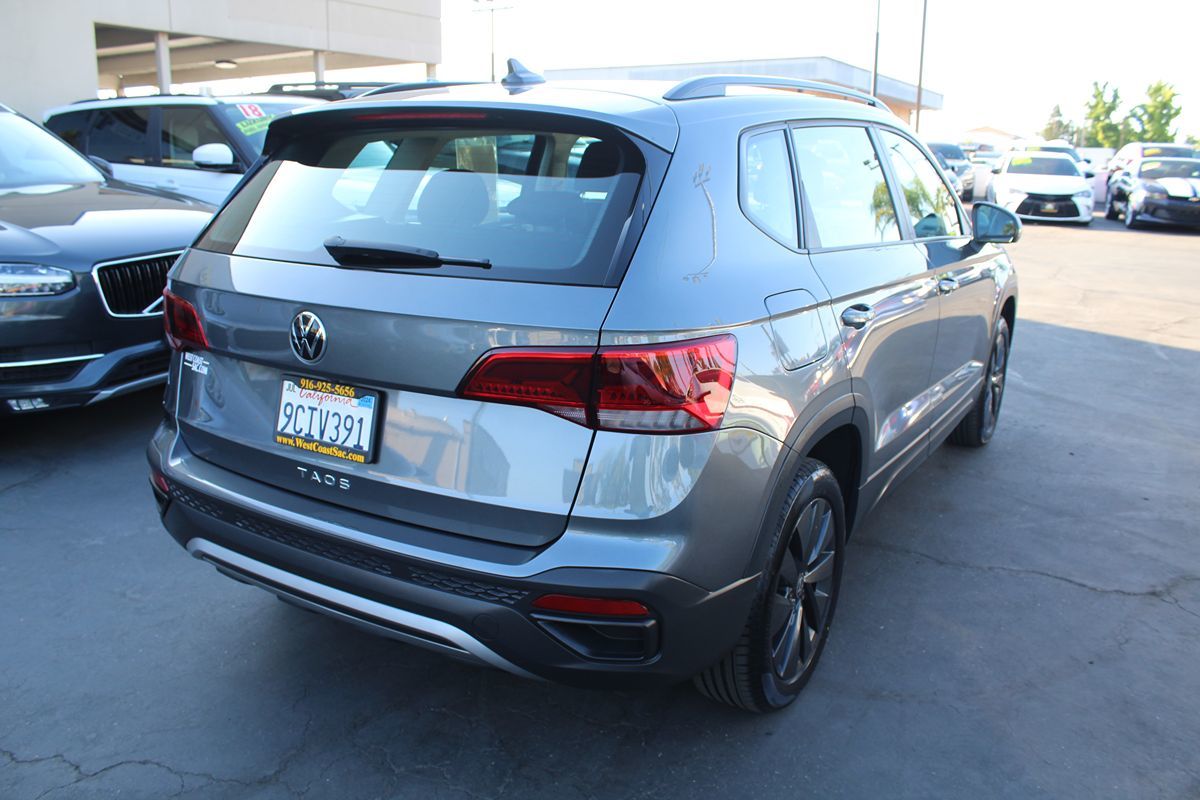2022 Volkswagen Taos S photo 7