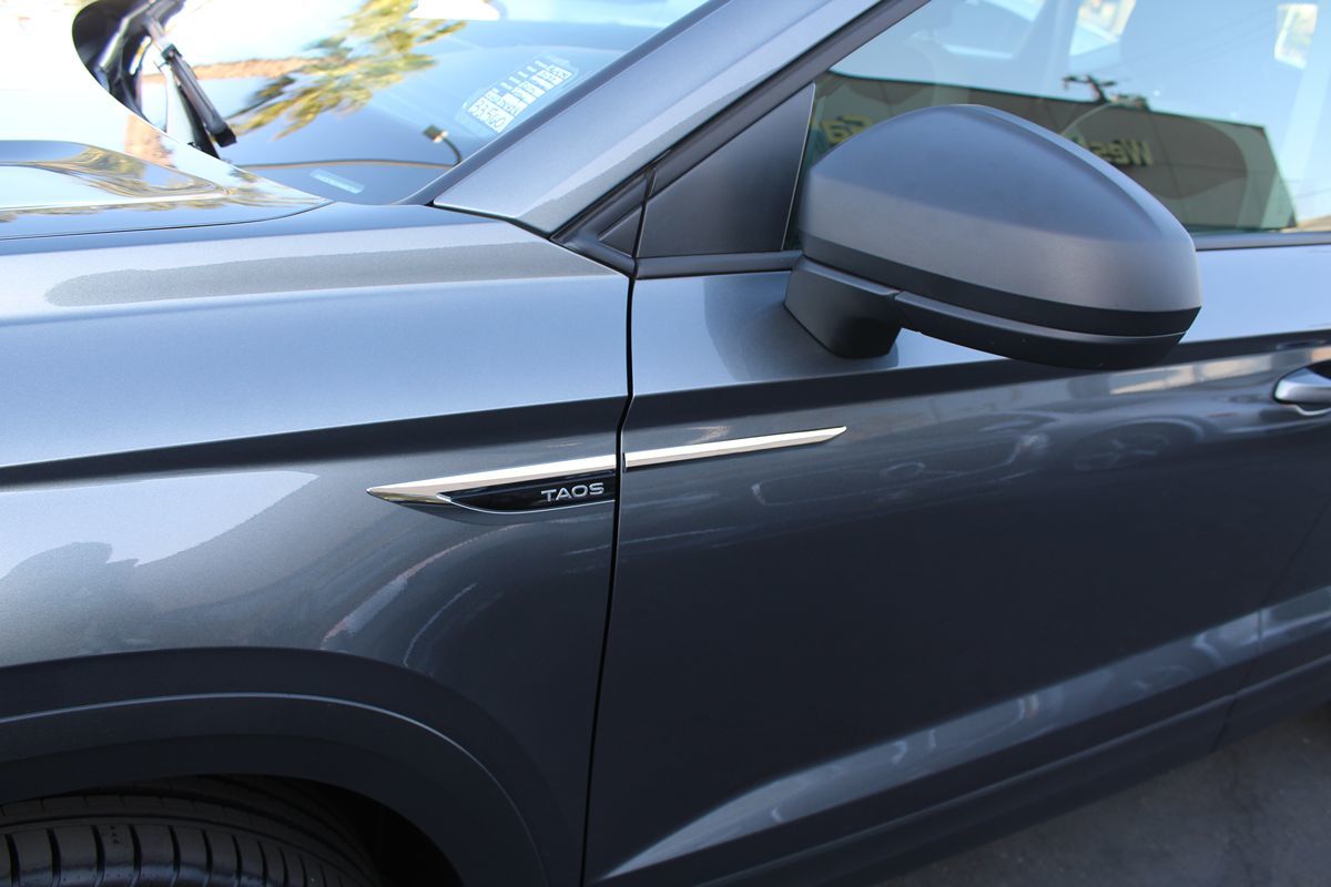 2022 Volkswagen Taos S photo 12