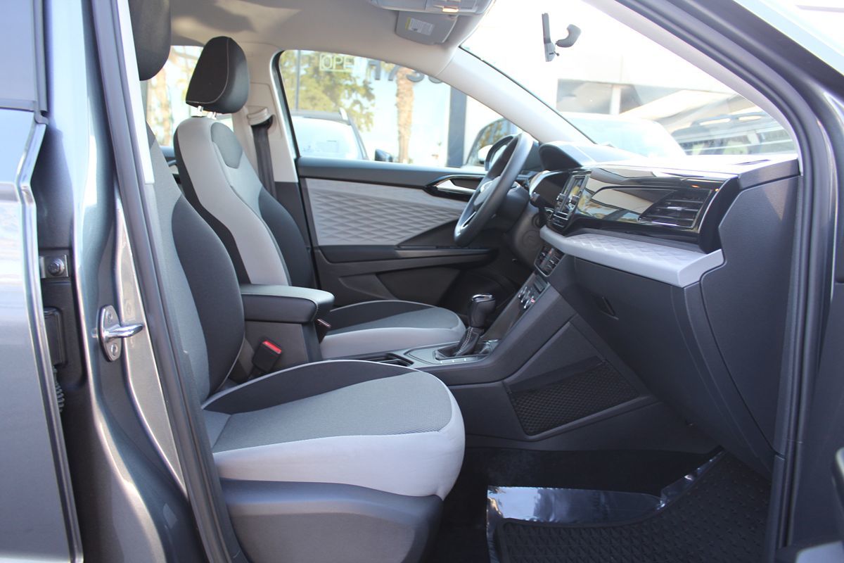 2022 Volkswagen Taos S photo 23