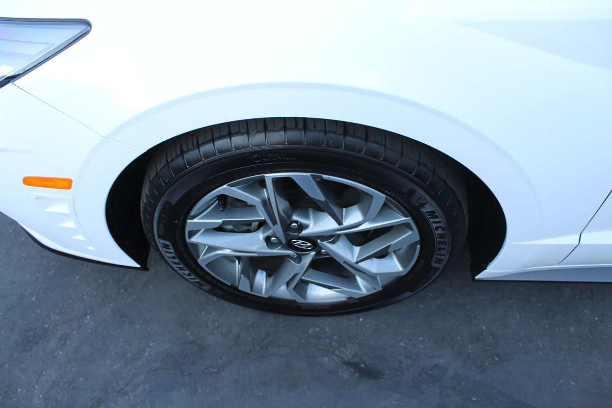 2023 Hyundai Sonata SEL photo 12