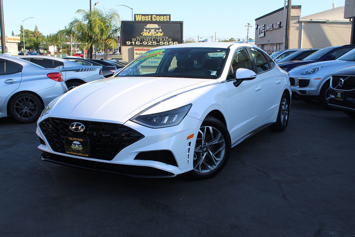 2023 Hyundai Sonata SEL photo 2