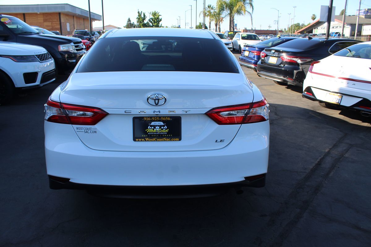 2018 Toyota Camry LE photo 6
