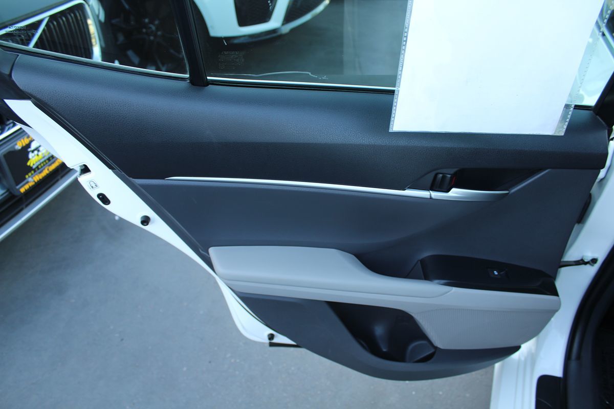 2018 Toyota Camry LE photo 20