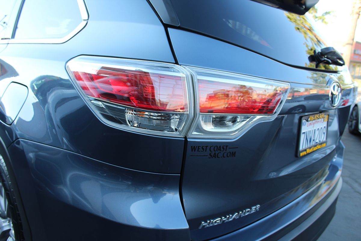 2015 Toyota Highlander XLE photo 14