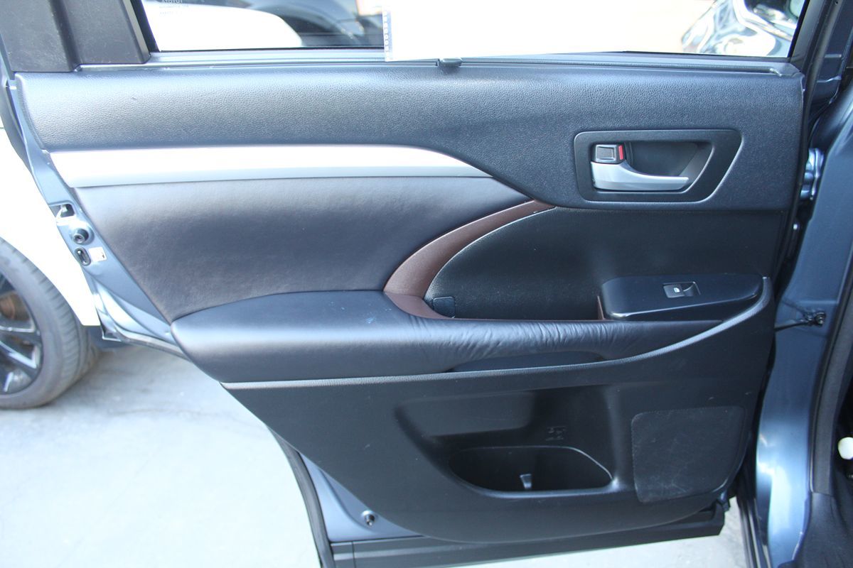 2015 Toyota Highlander XLE photo 22