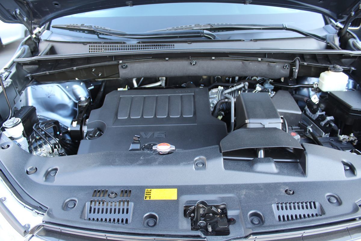 2015 Toyota Highlander XLE photo 34