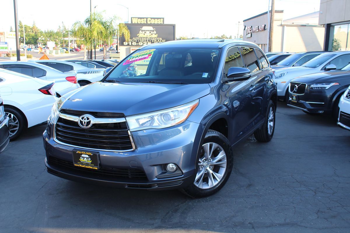 2015 Toyota Highlander XLE photo 37