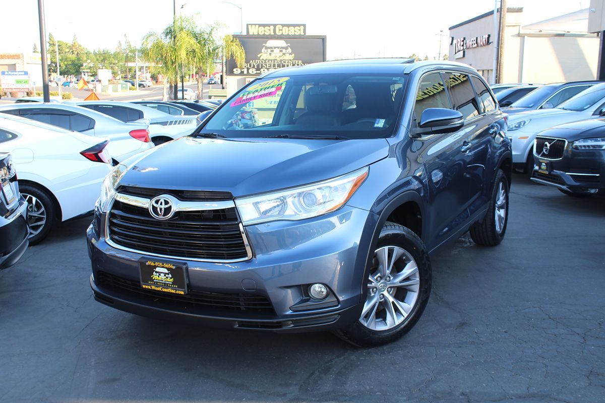 2015 Toyota Highlander XLE photo 38