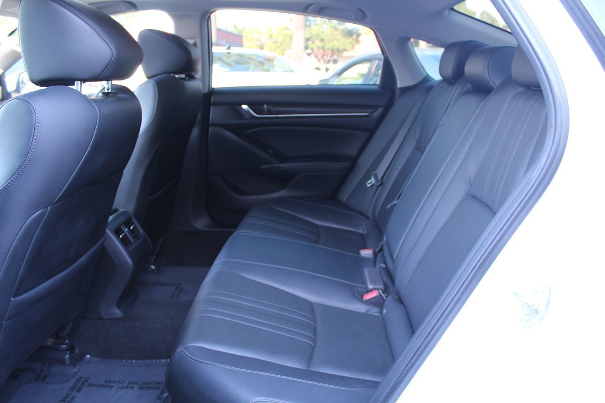 2018 Honda Accord EX-L 1.5T photo 23