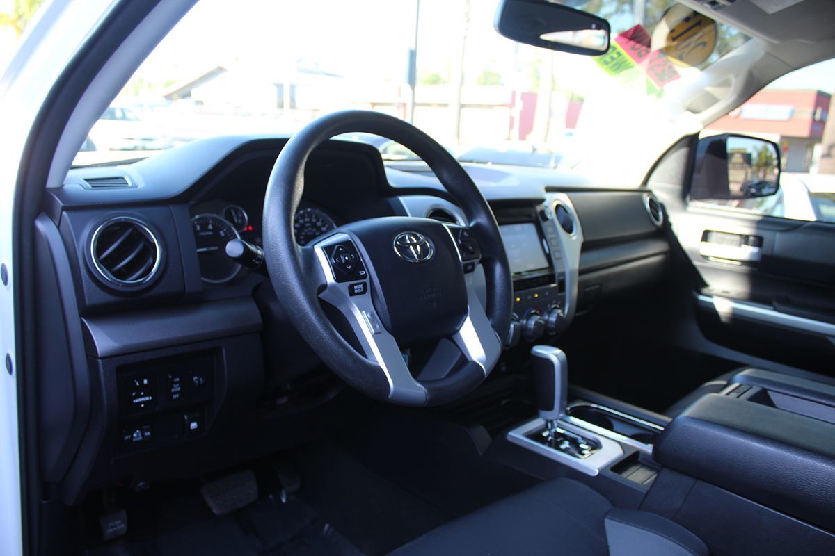 2015 Toyota Tundra SR5 Grade photo 18