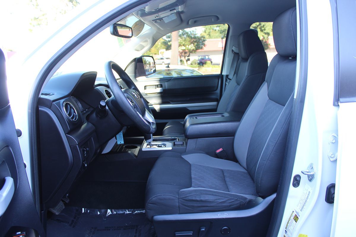 2015 Toyota Tundra SR5 Grade photo 19