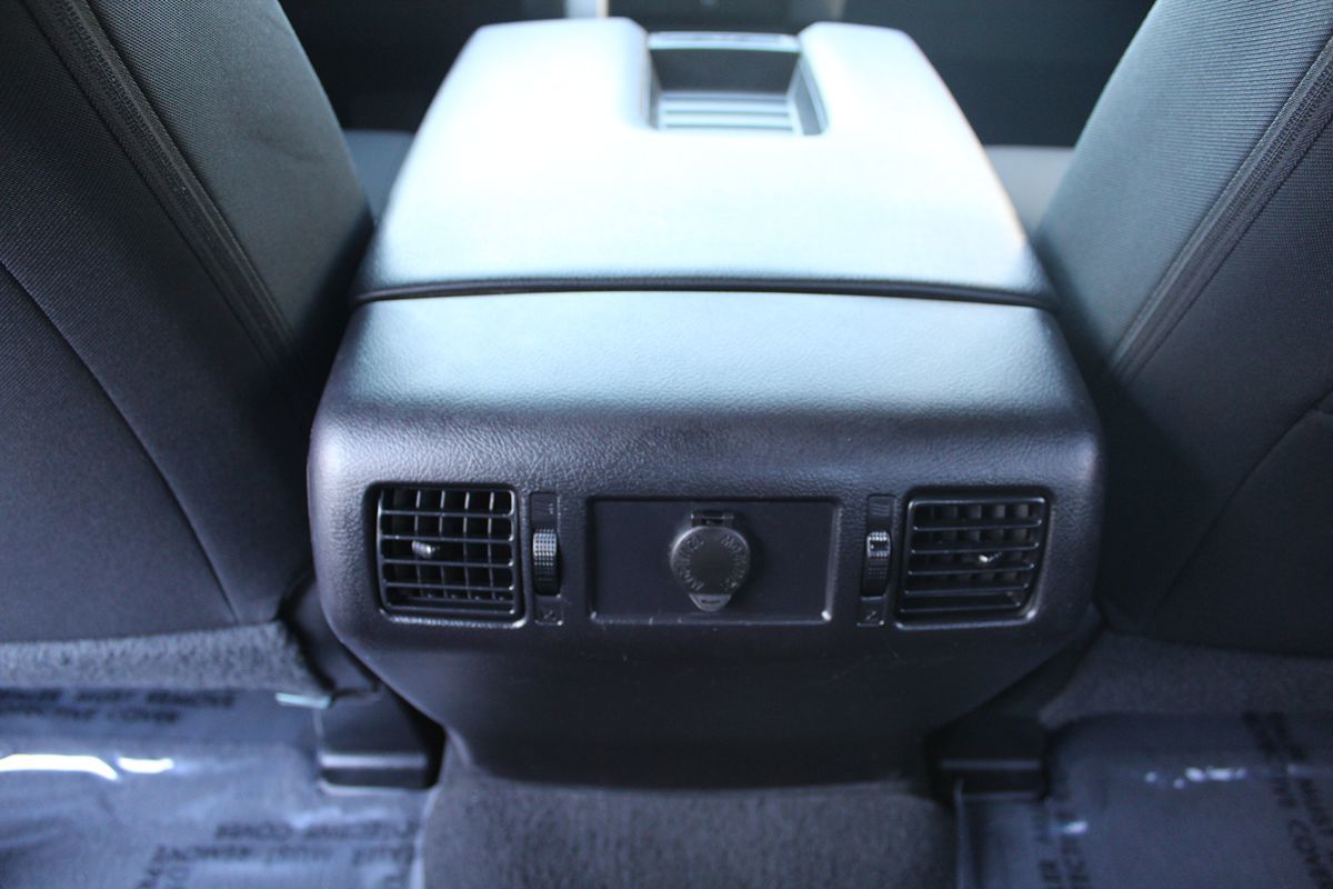 2015 Toyota Tundra SR5 Grade photo 25