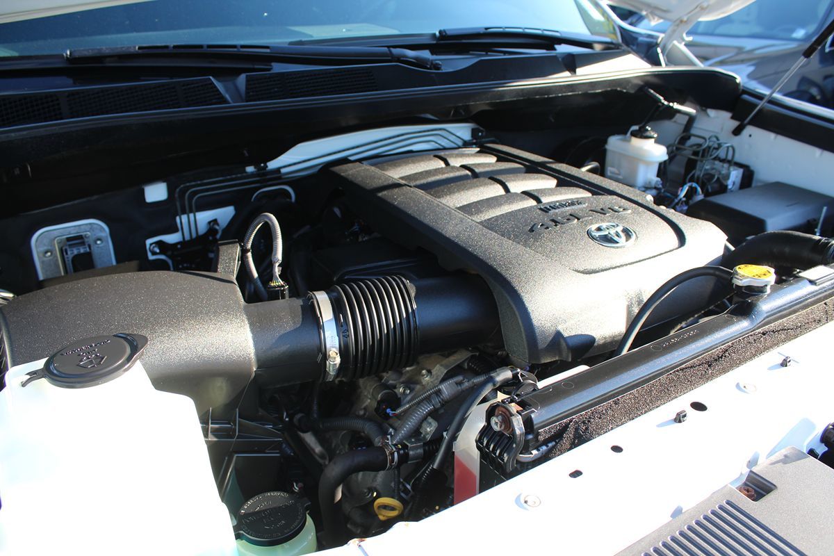 2015 Toyota Tundra SR5 Grade photo 32