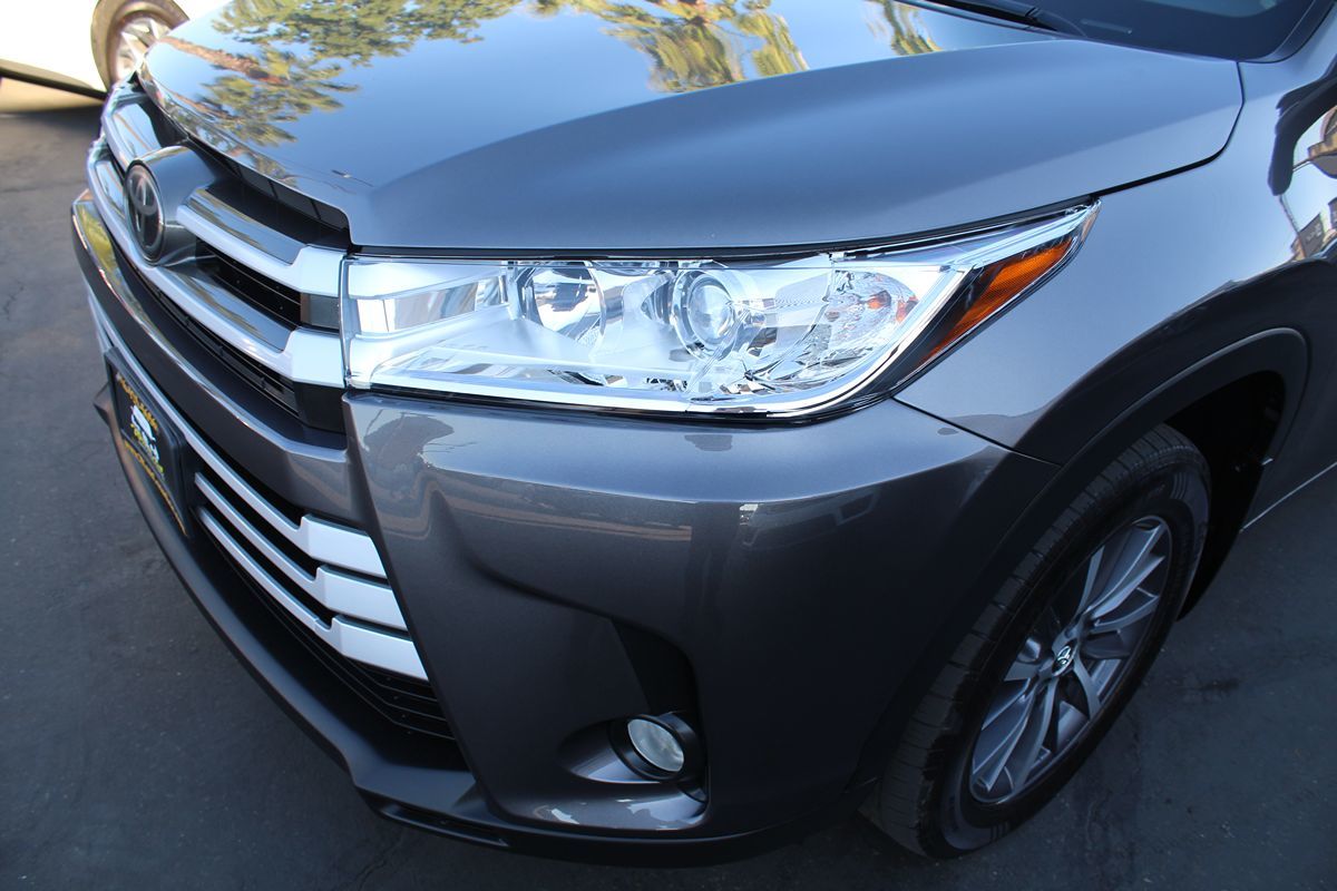 2018 Toyota Highlander XLE photo 10