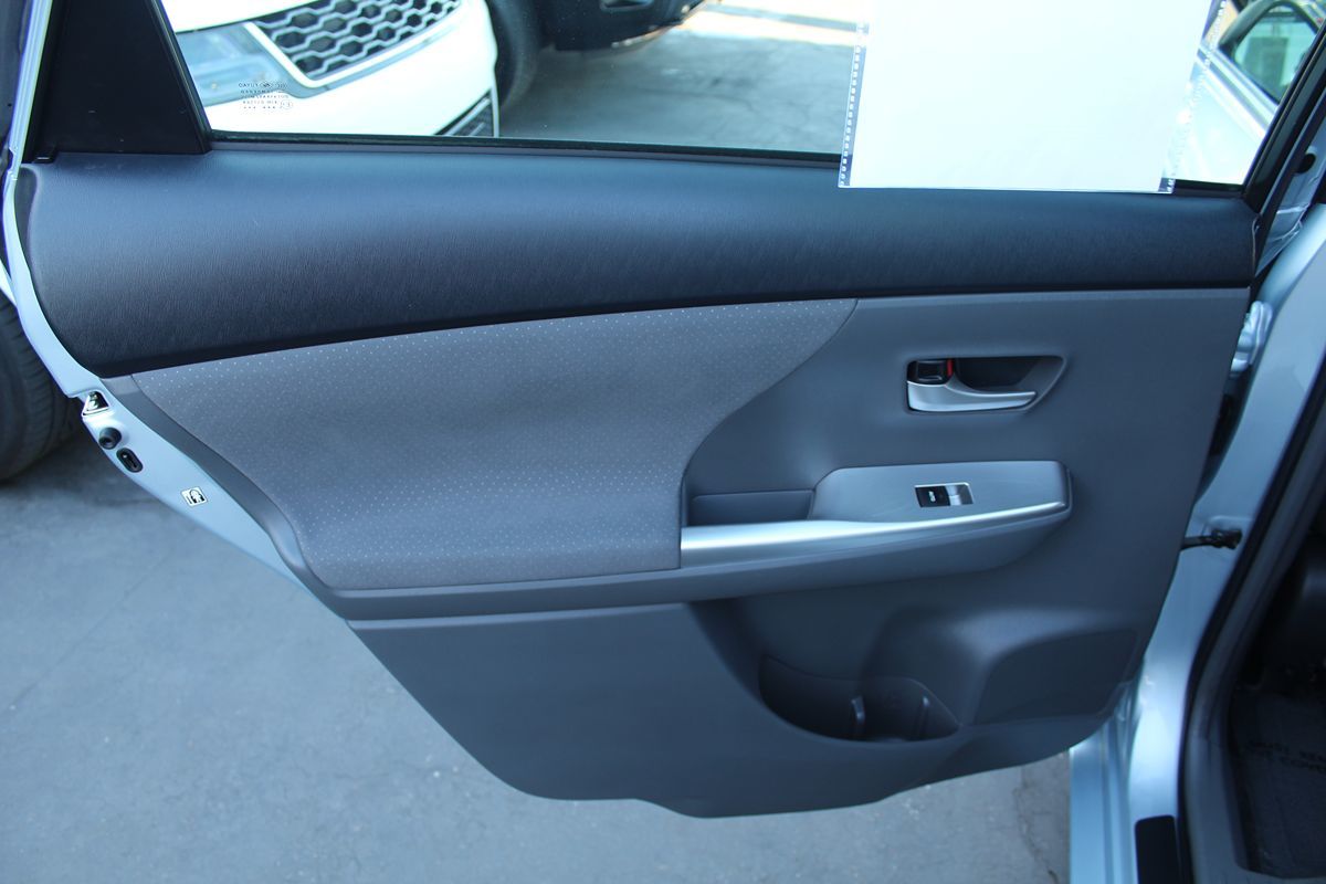2012 Toyota Prius V Three photo 22