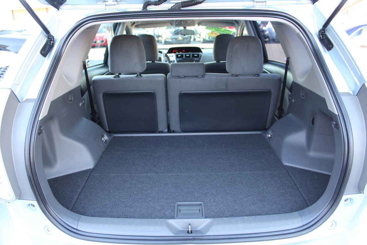 2012 Toyota Prius V Three photo 28