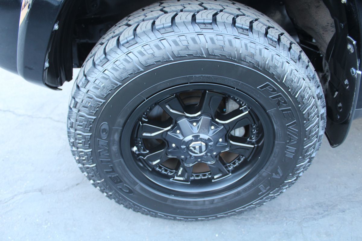 2018 Toyota 4Runner SR5 photo 11