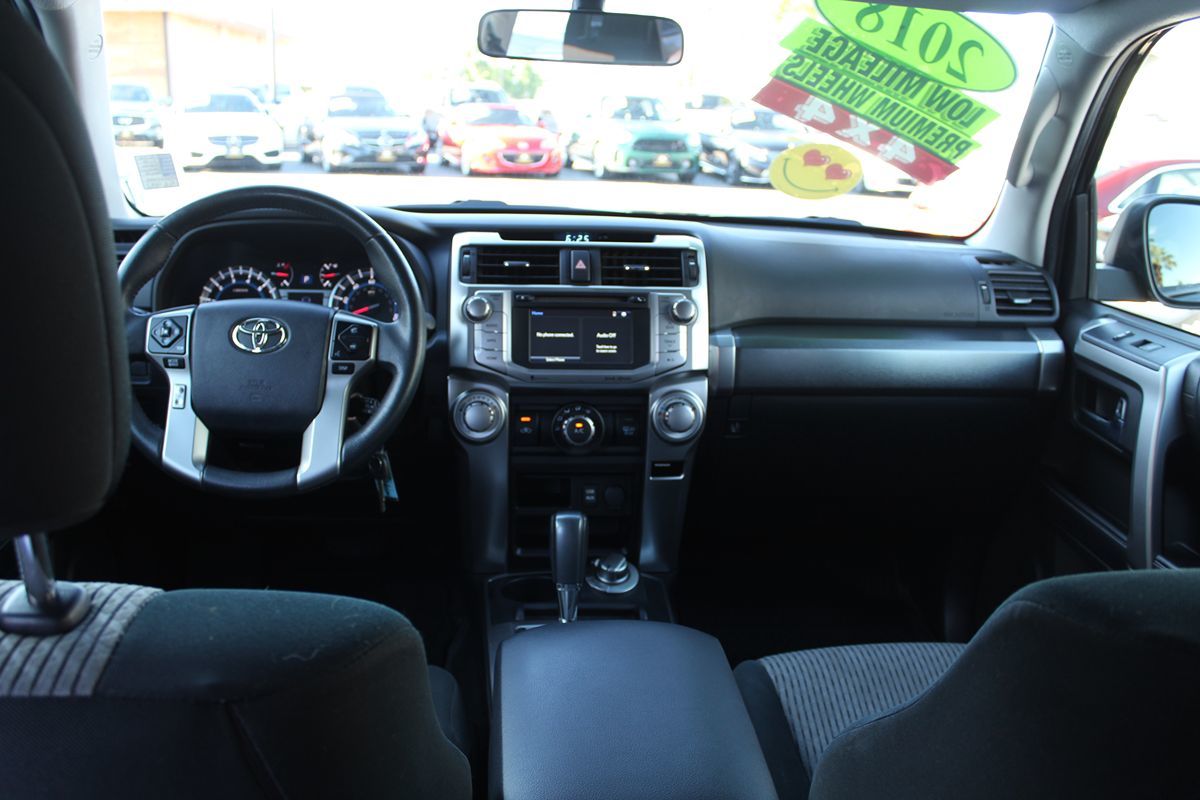 2018 Toyota 4Runner SR5 photo 26