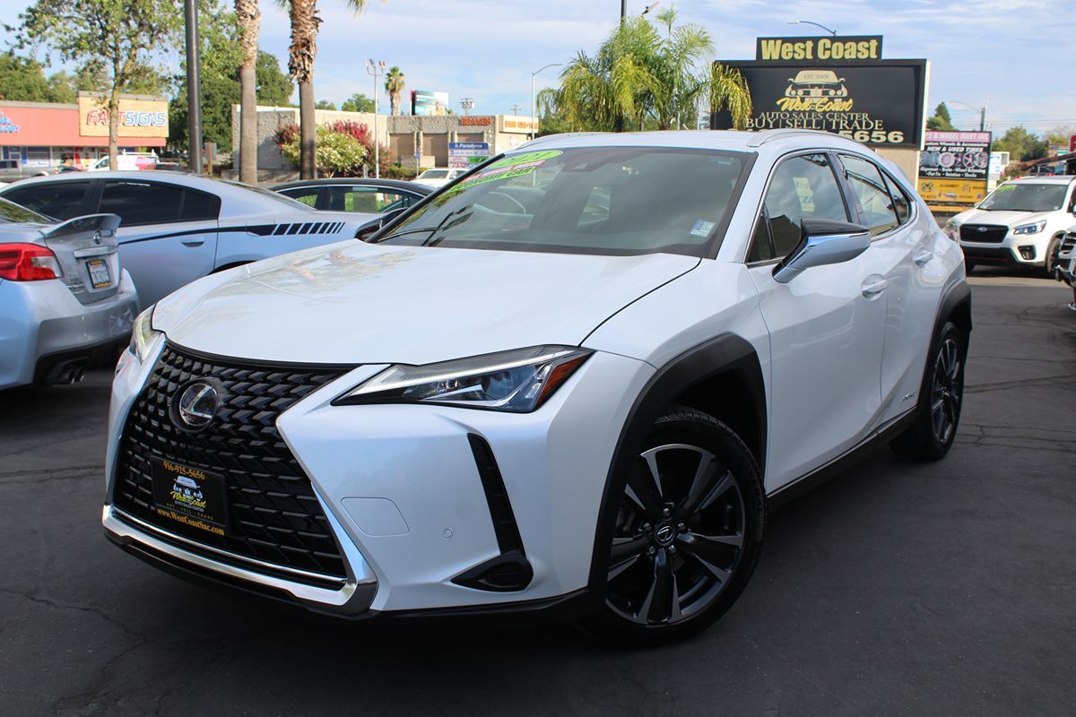 2021 Lexus UX 250h photo 2