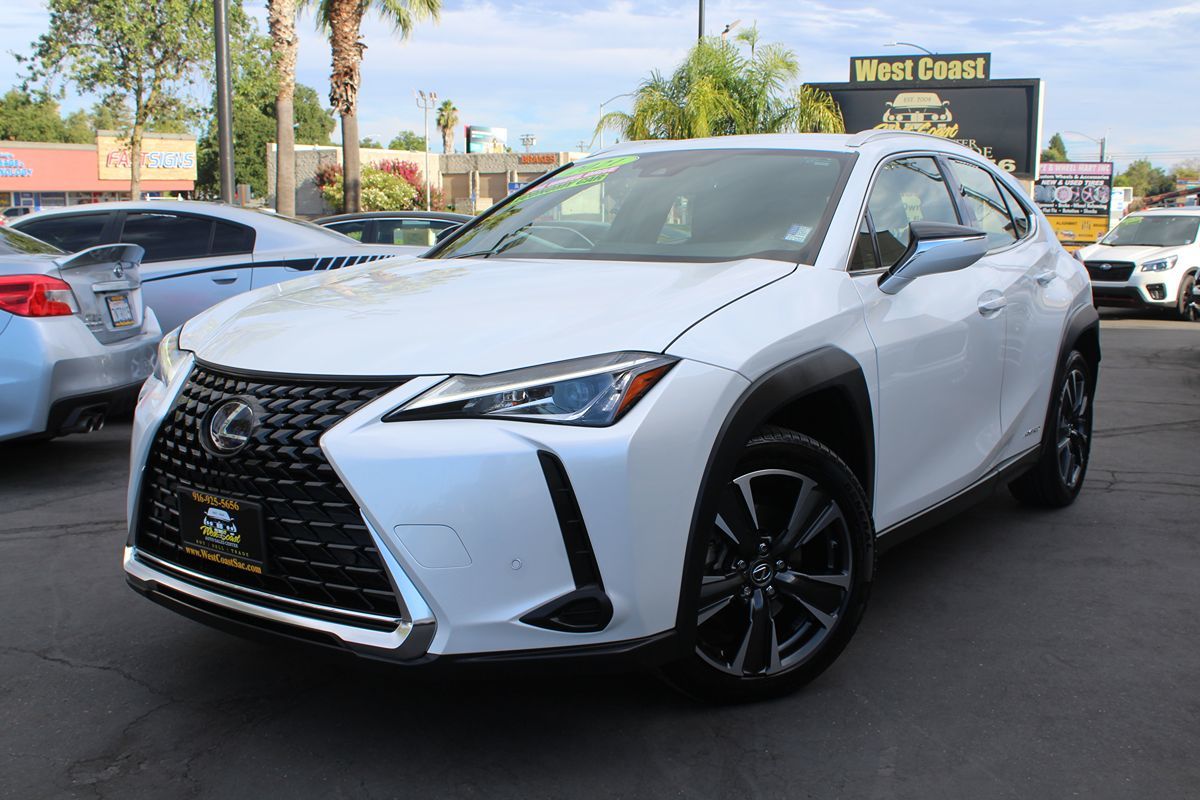 2021 Lexus UX 250h photo 31