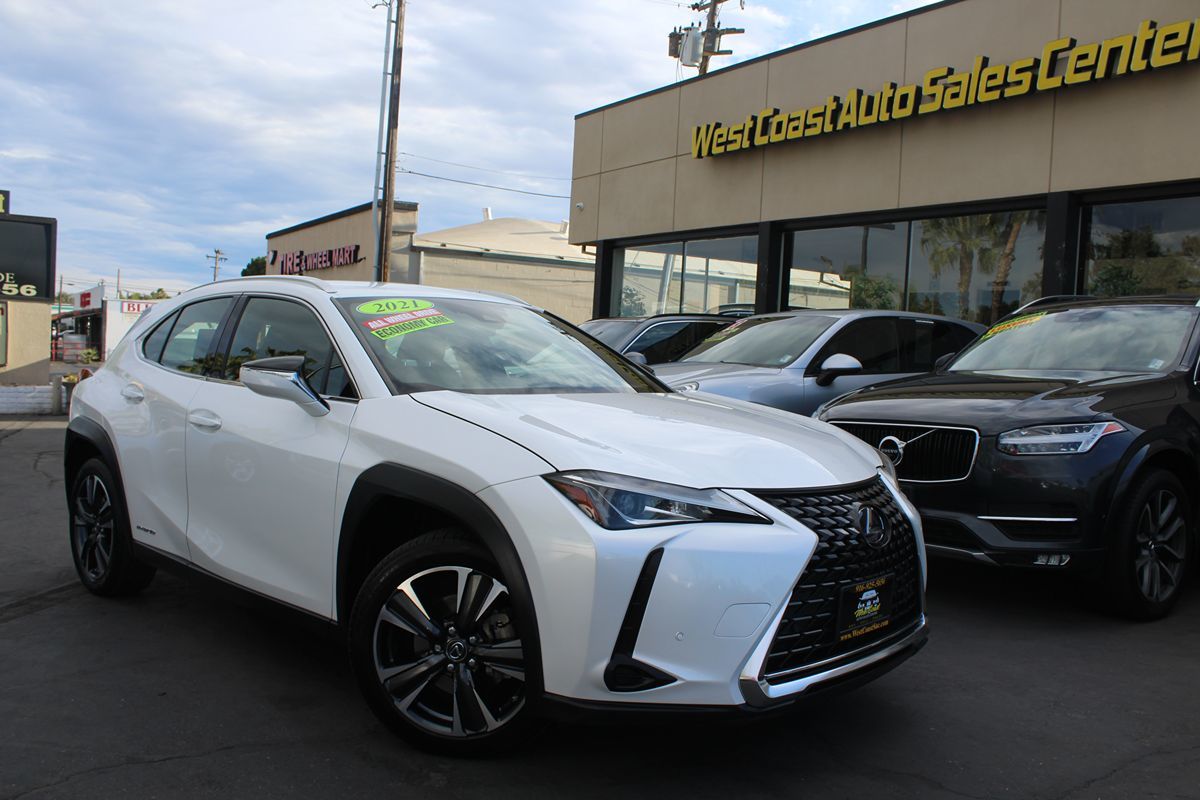 2021 Lexus UX 250h photo 33