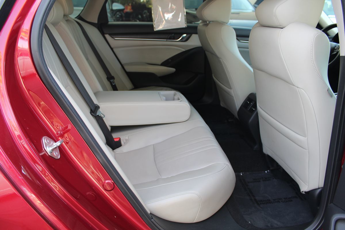 2018 Honda Accord EX-L 1.5T photo 22