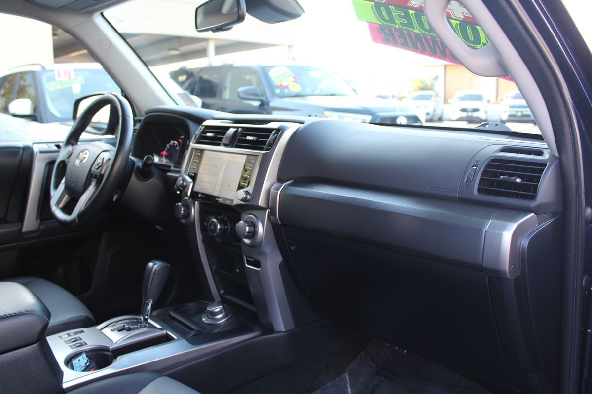 2020 Toyota 4Runner SR5 Premium photo 21