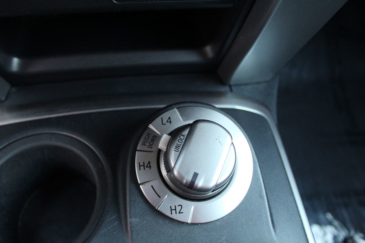 2020 Toyota 4Runner SR5 Premium photo 26