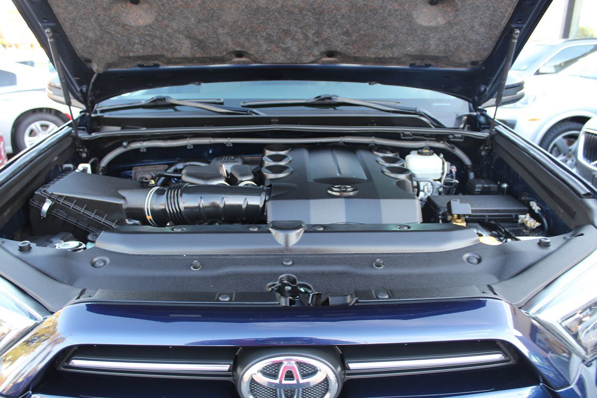 2020 Toyota 4Runner SR5 Premium photo 32