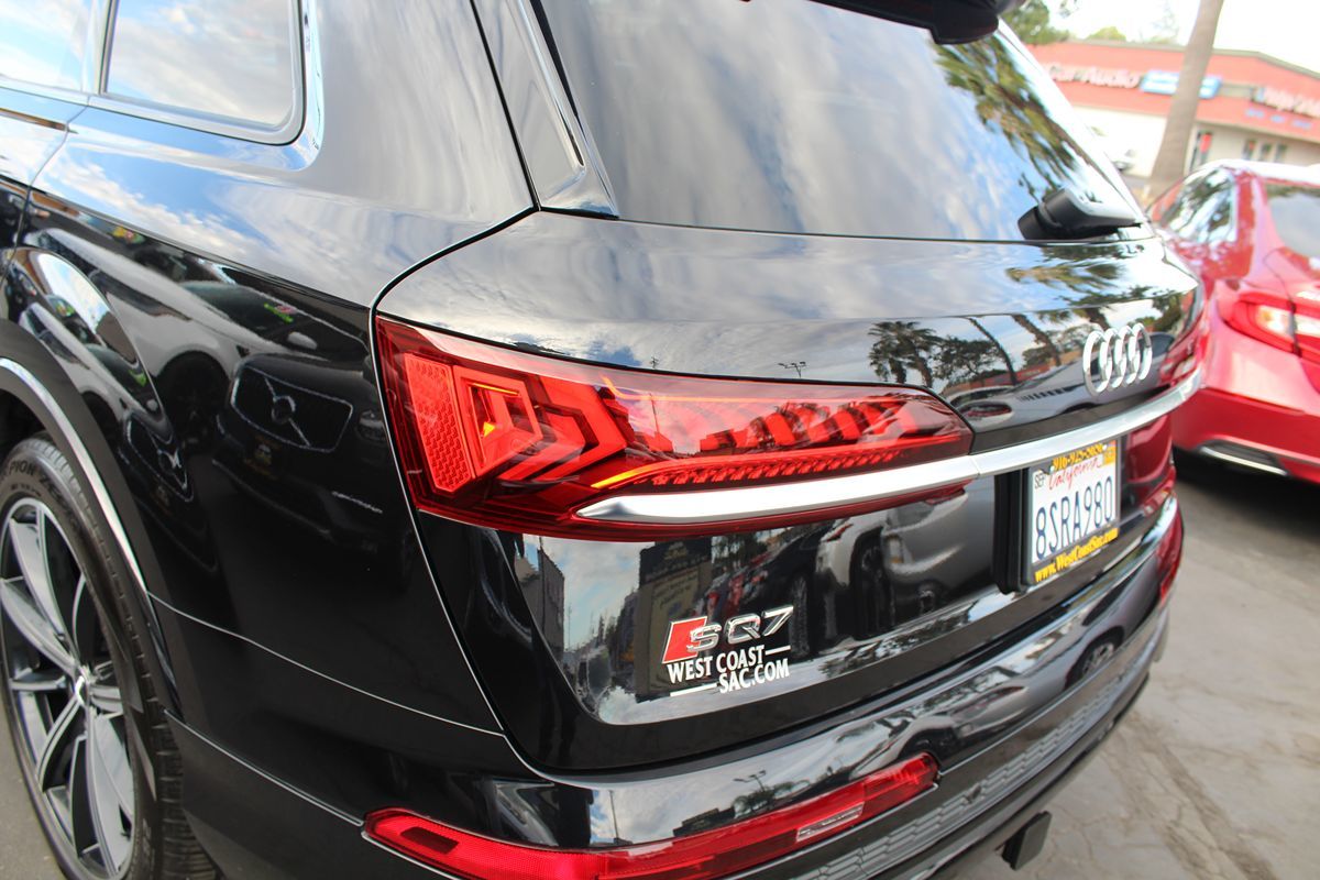 2020 Audi SQ7 Prestige photo 17