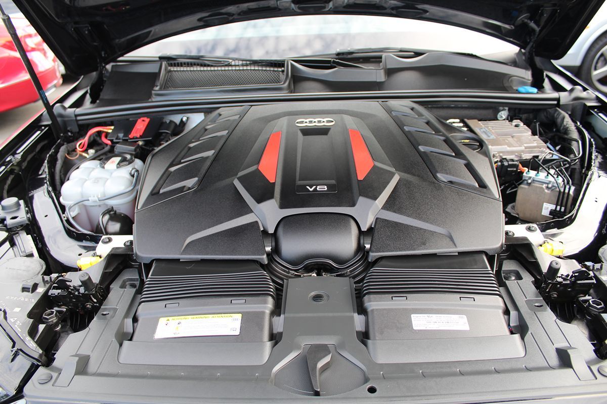 2020 Audi SQ7 Prestige photo 38