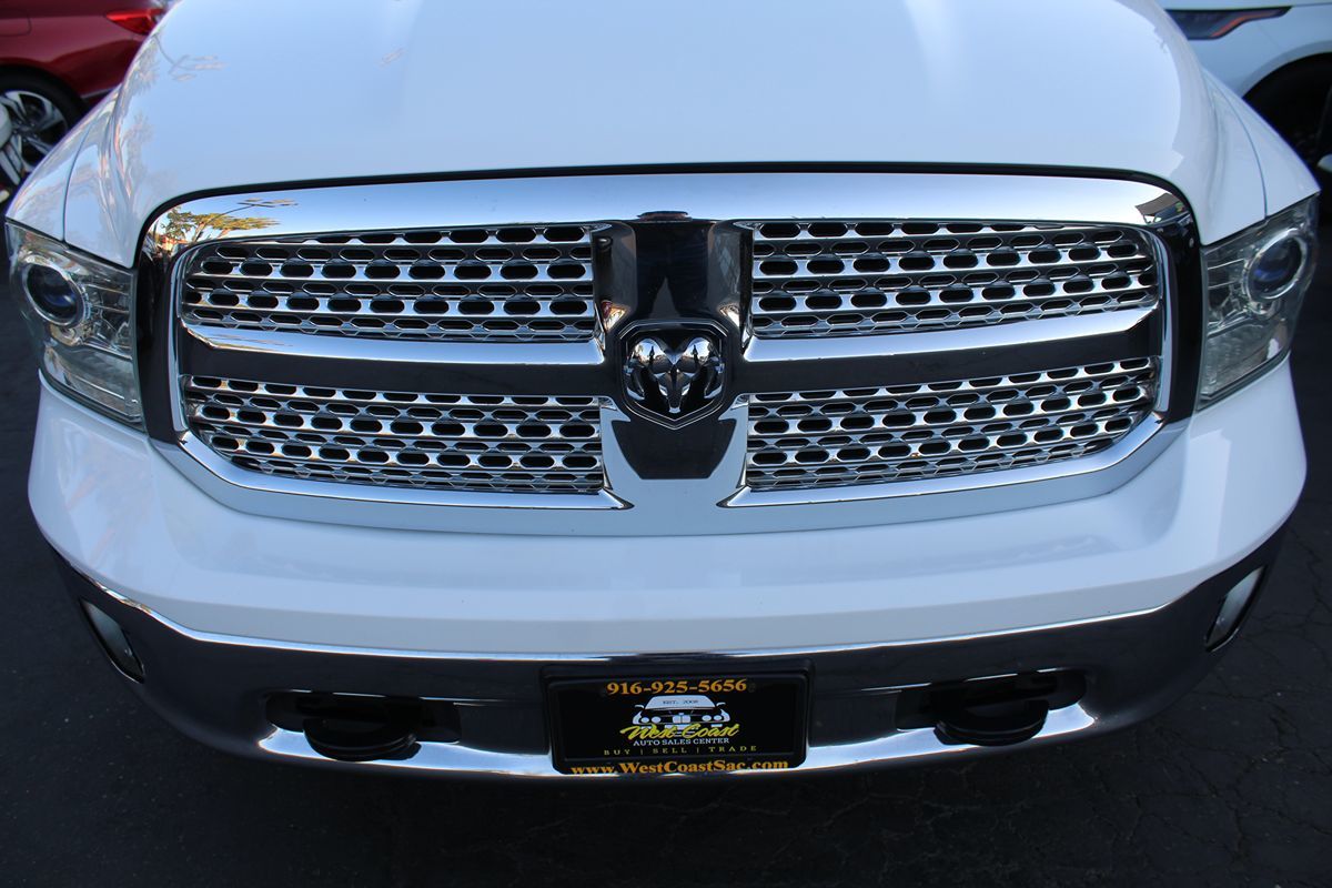 2015 Ram 1500 Laramie photo 9