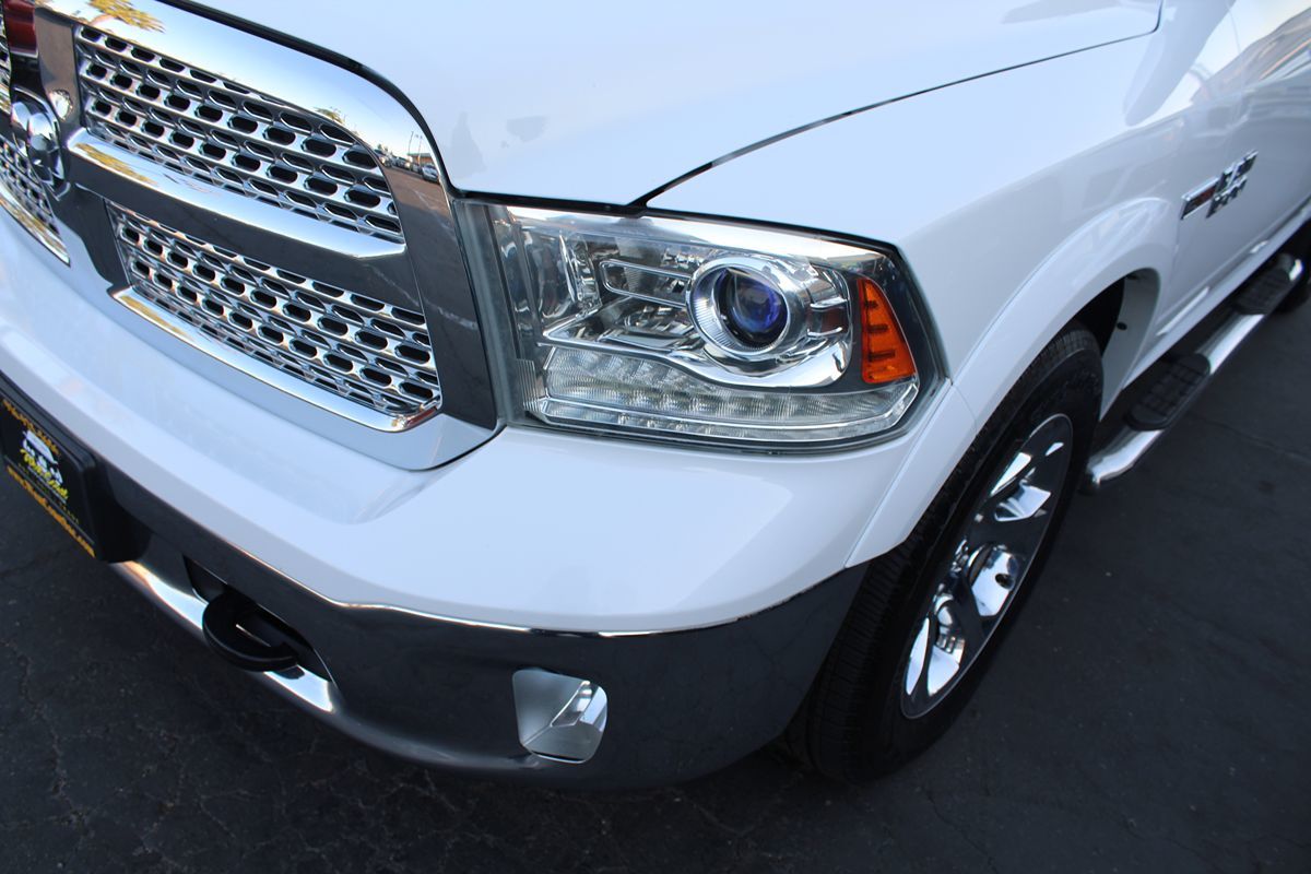 2015 Ram 1500 Laramie photo 10