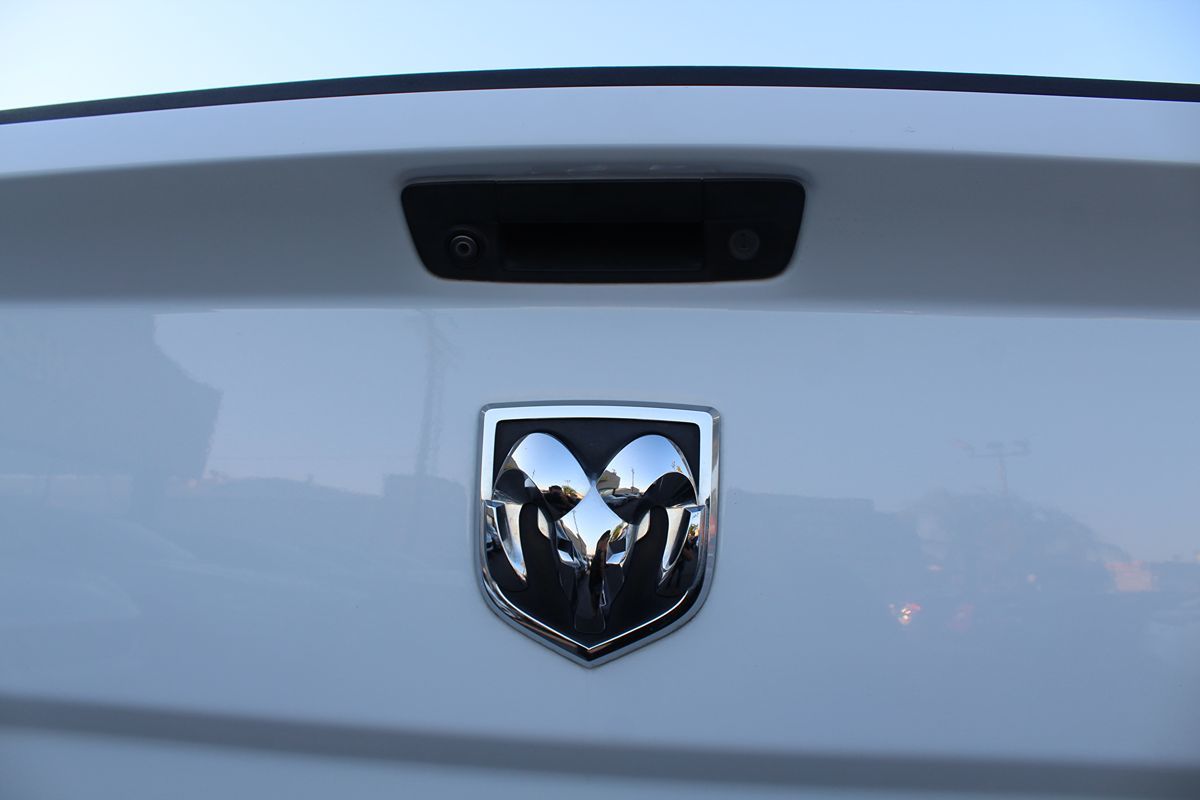 2015 Ram 1500 Laramie photo 19
