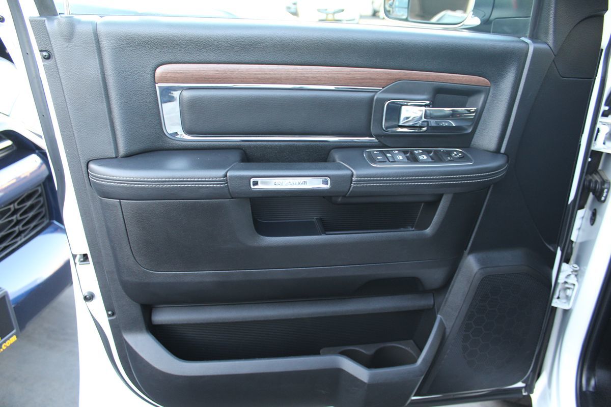 2015 Ram 1500 Laramie photo 21