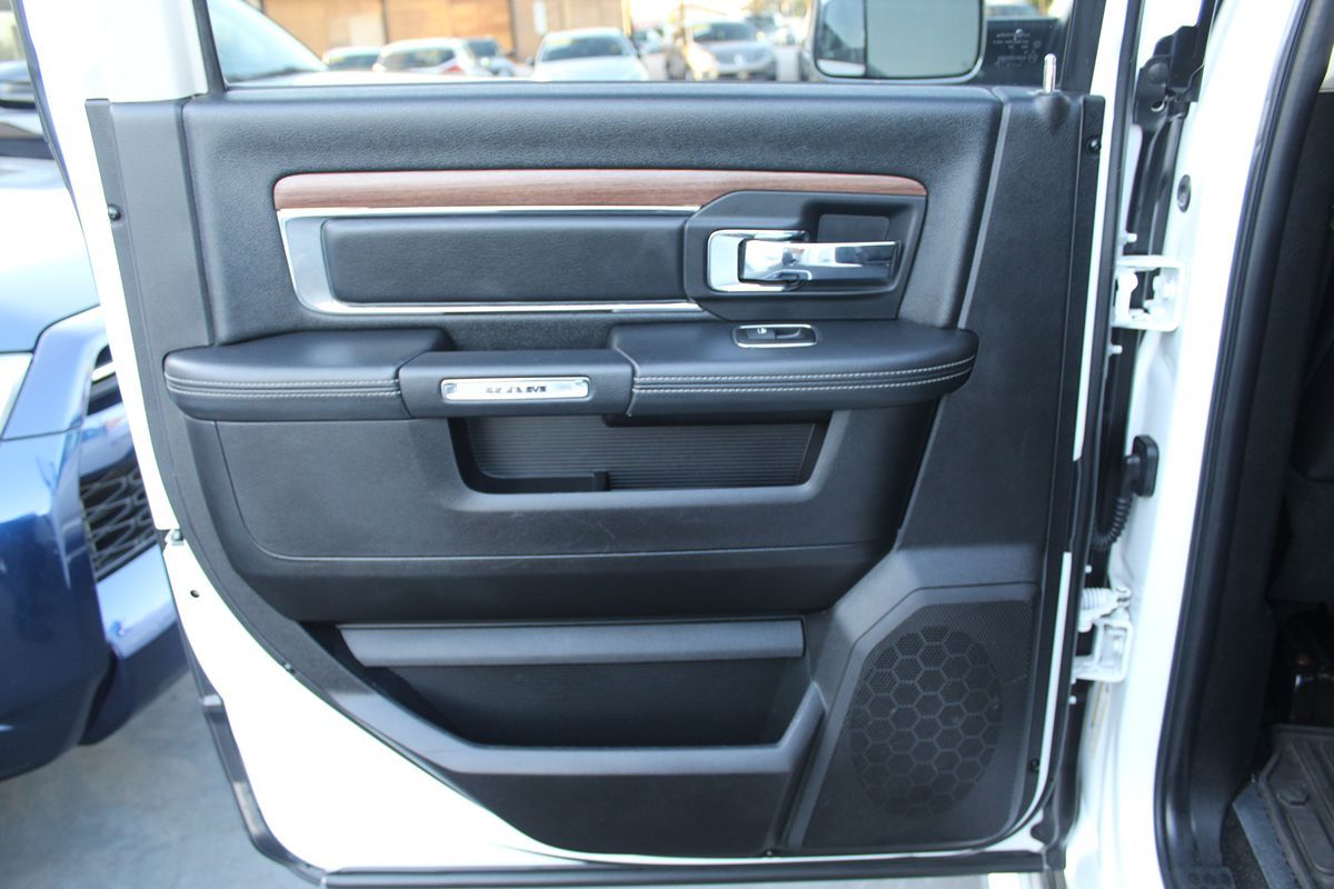 2015 Ram 1500 Laramie photo 28