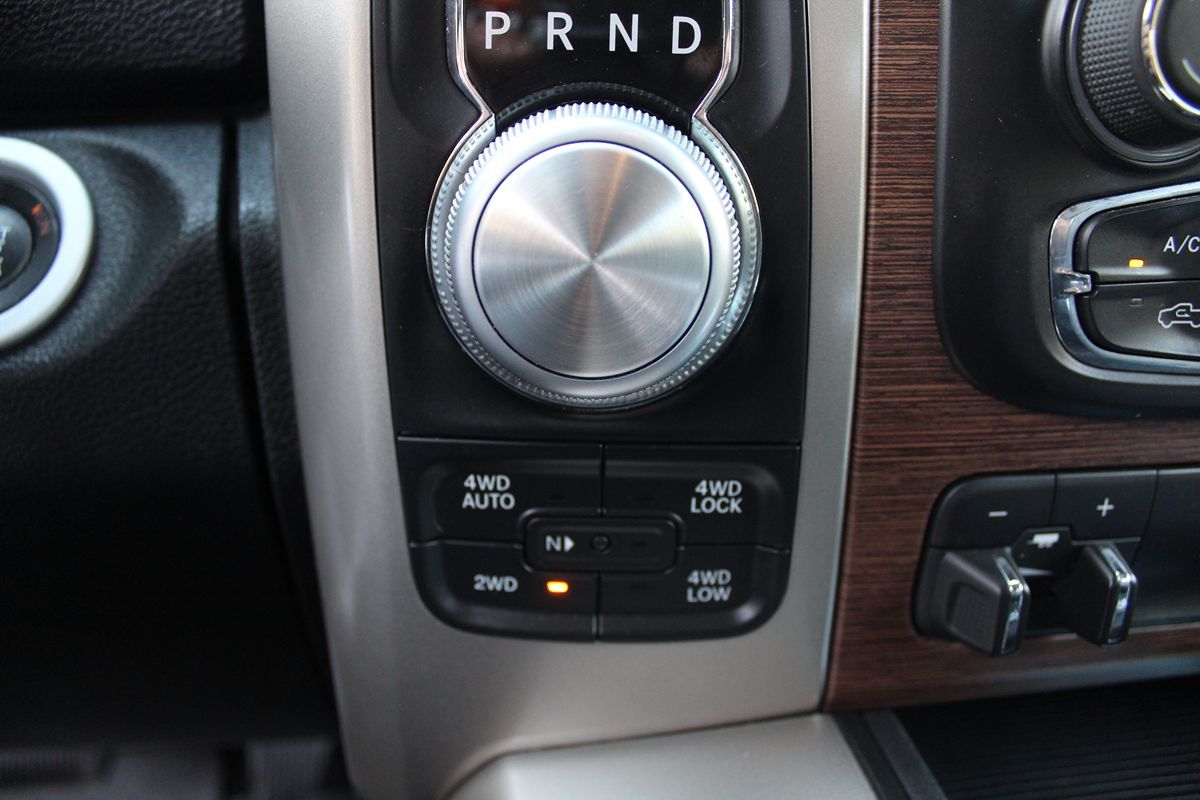 2015 Ram 1500 Laramie photo 35