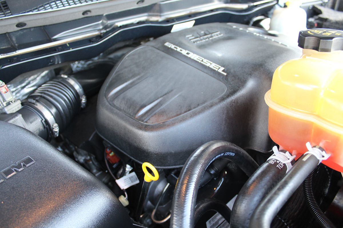2015 Ram 1500 Laramie photo 41