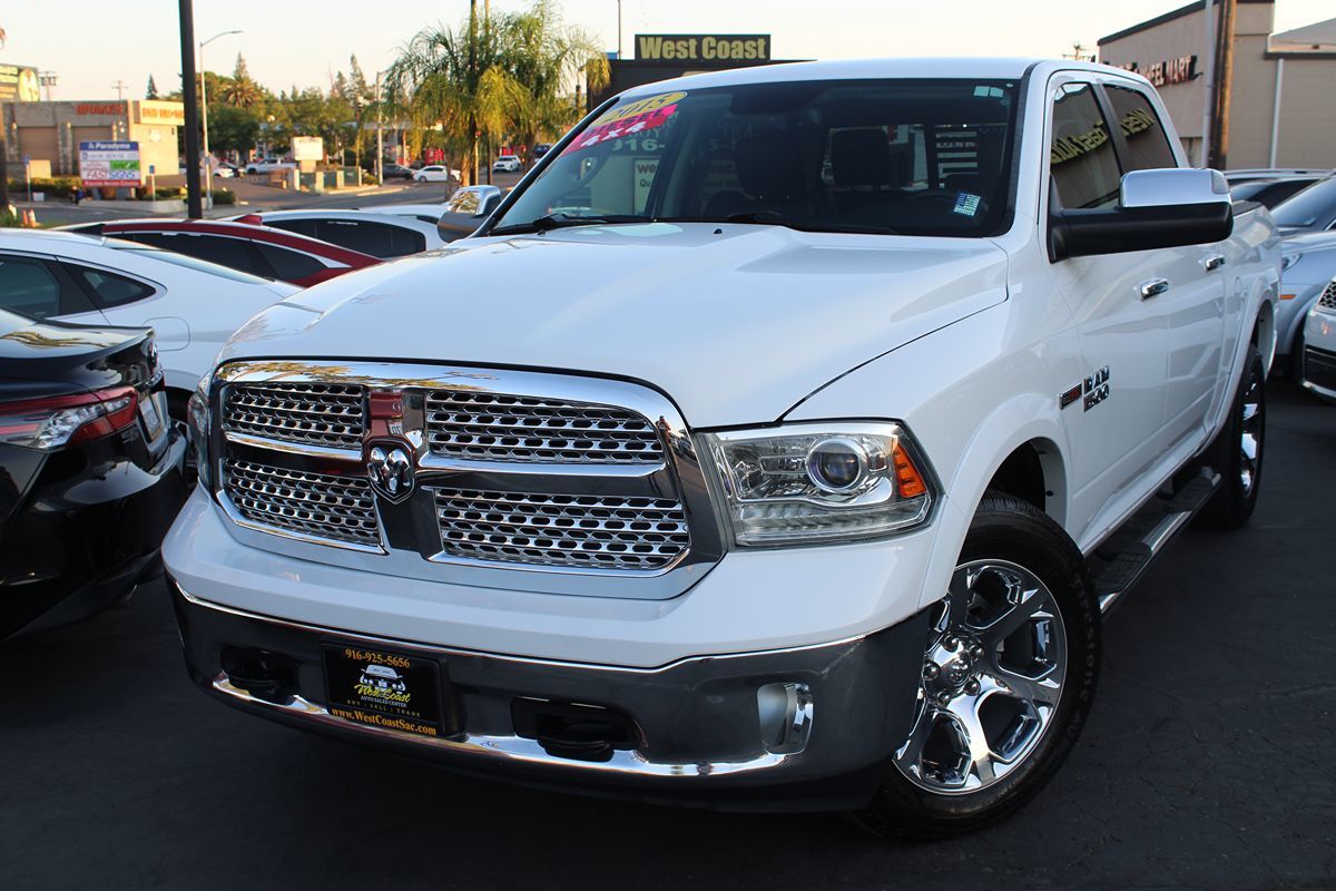 2015 Ram 1500 Laramie photo 2