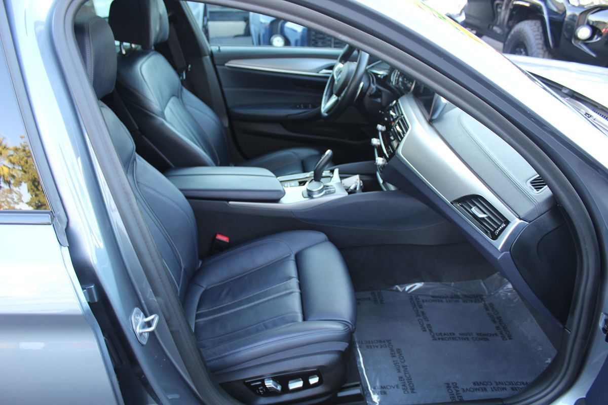 2019 Bmw M550i xDrive Sedan photo 24