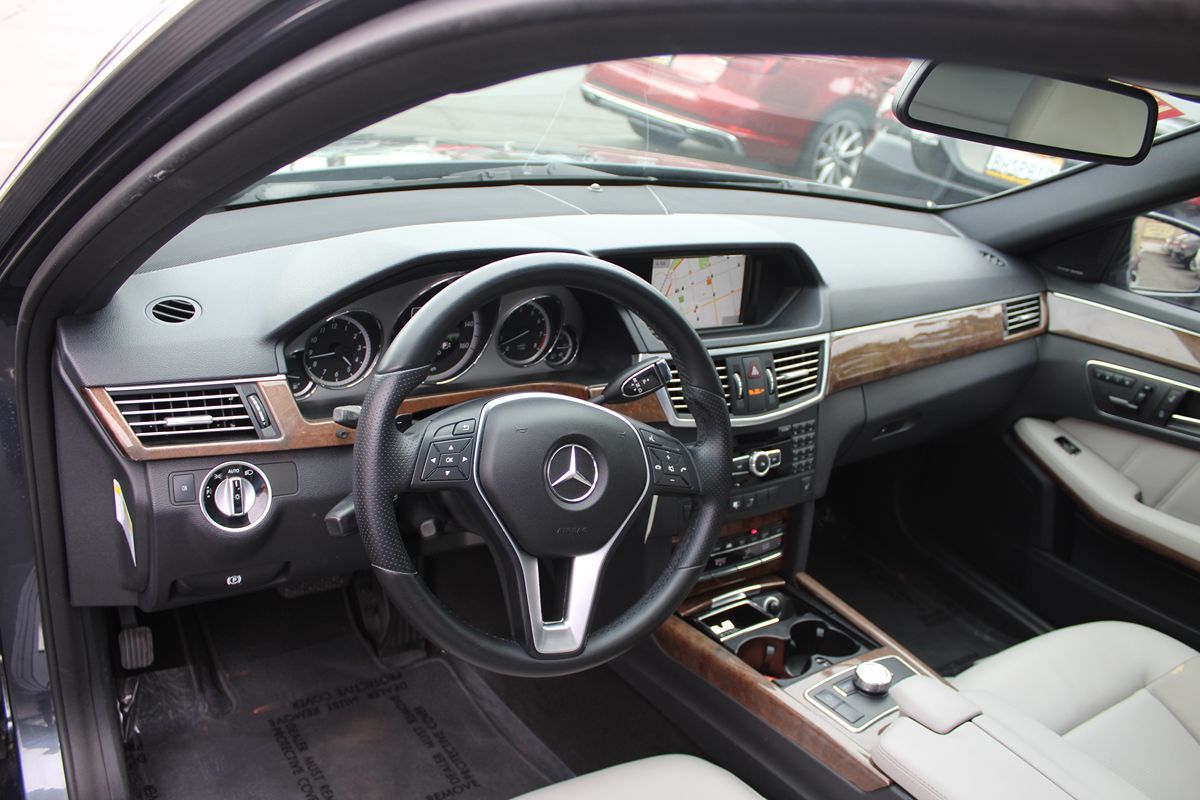 2013 Mercedes Benz E 350 Sport Sedan photo 18