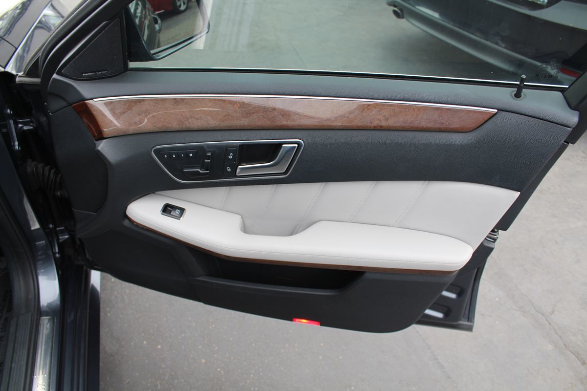 2013 Mercedes Benz E 350 Sport Sedan photo 20