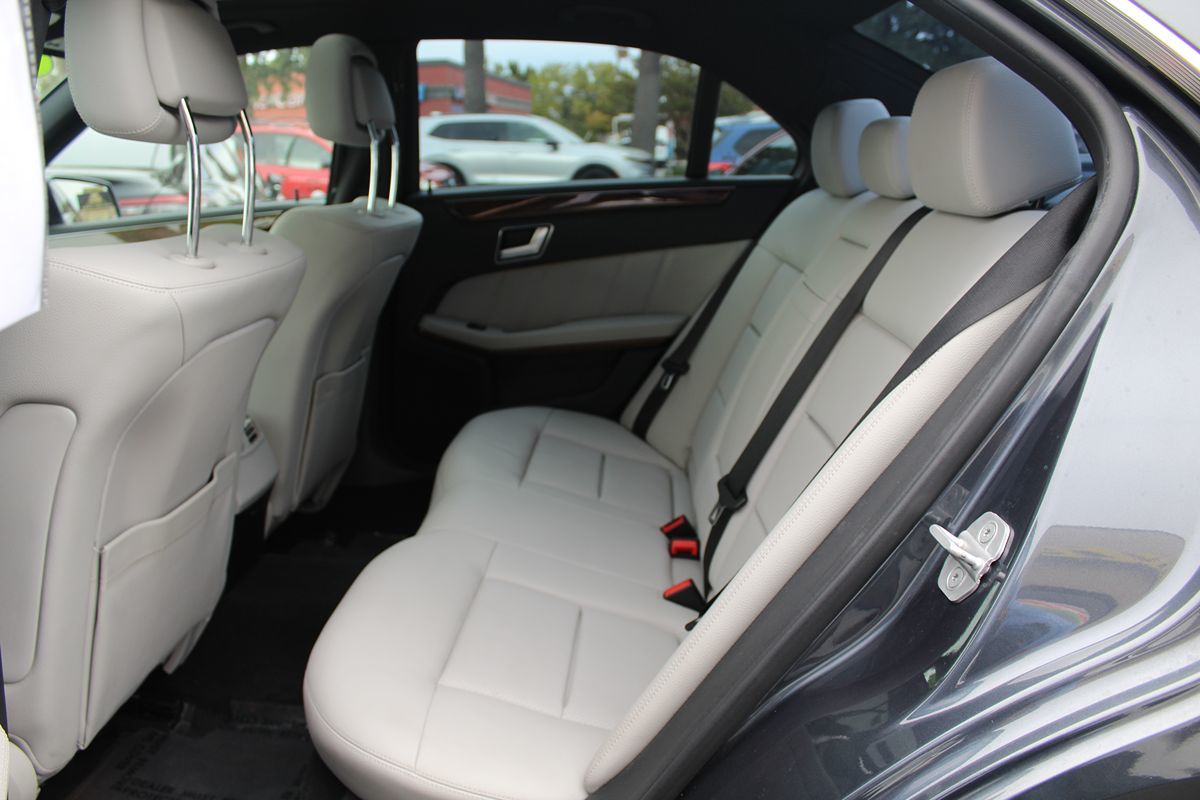 2013 Mercedes Benz E 350 Sport Sedan photo 24
