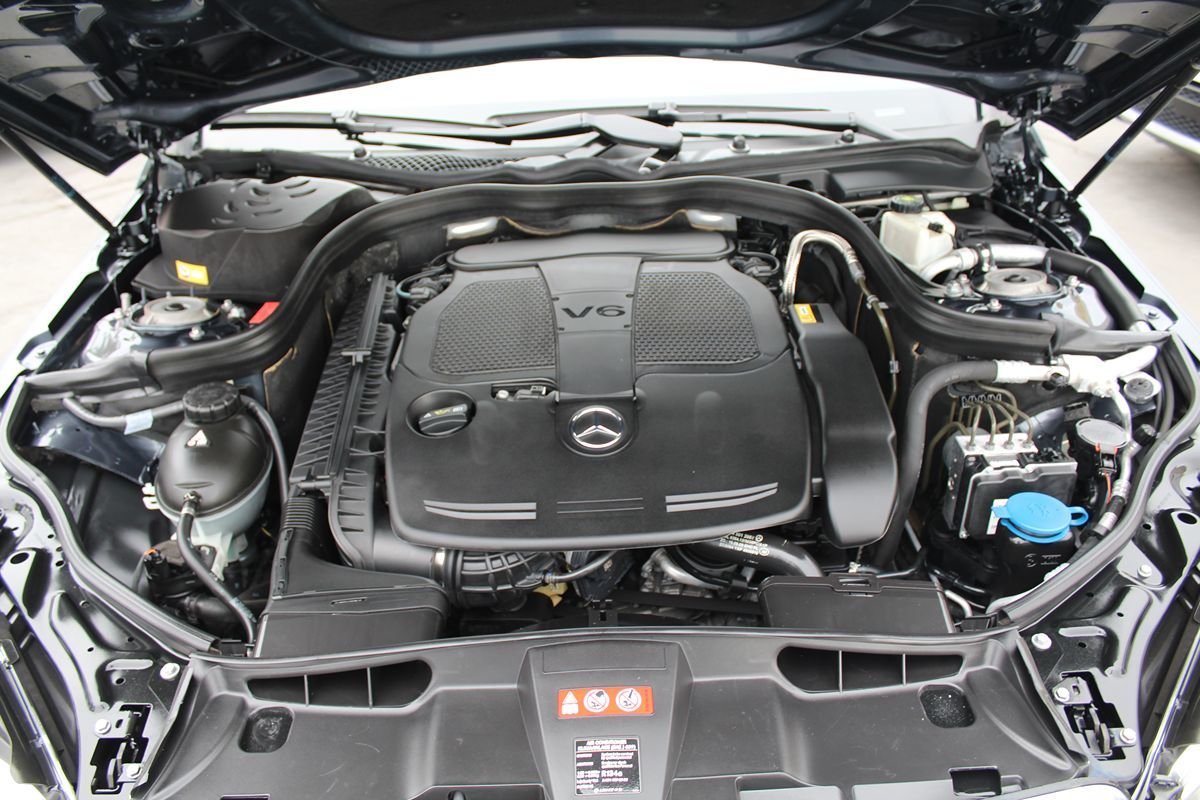 2013 Mercedes Benz E 350 Sport Sedan photo 30