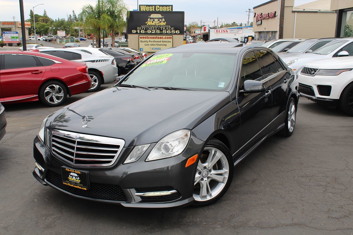 2013 Mercedes Benz E 350 Sport Sedan photo 2