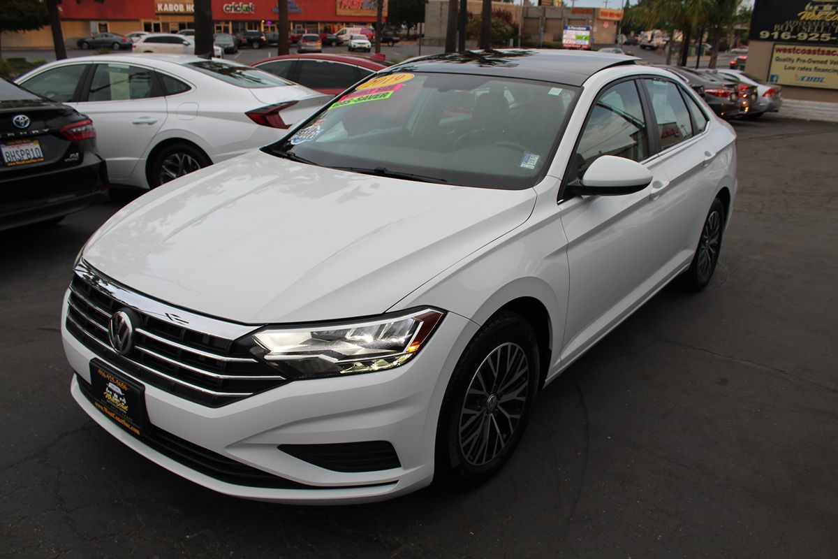 2019 Volkswagen Jetta SE photo 4