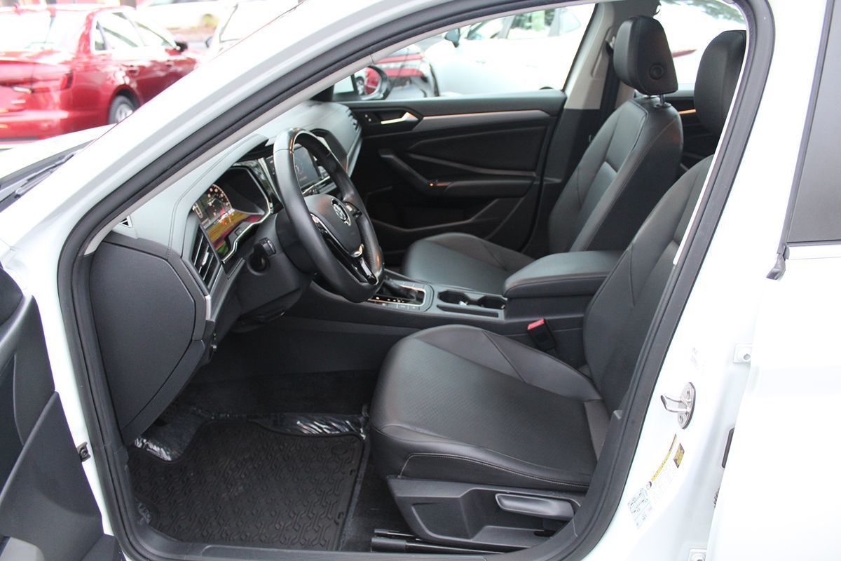 2019 Volkswagen Jetta SE photo 16