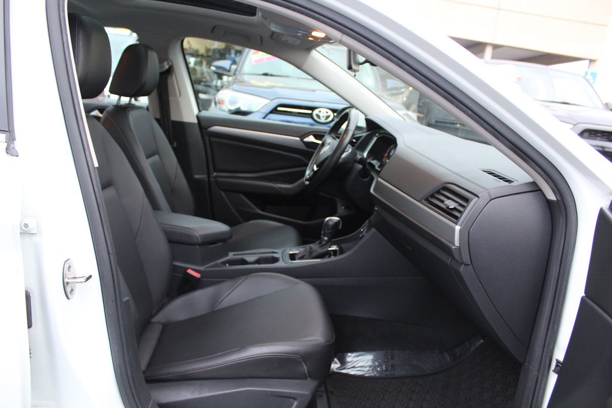 2019 Volkswagen Jetta SE photo 18